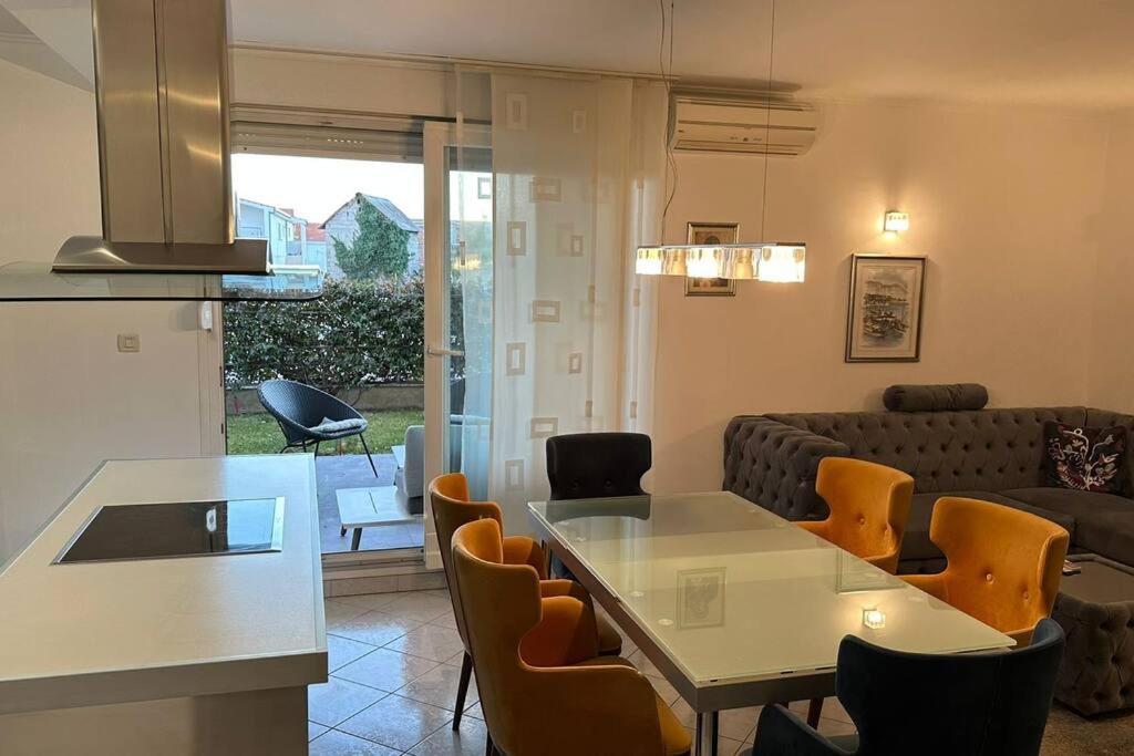 Apartment With Big Terrace Leon 斯普利特 外观 照片